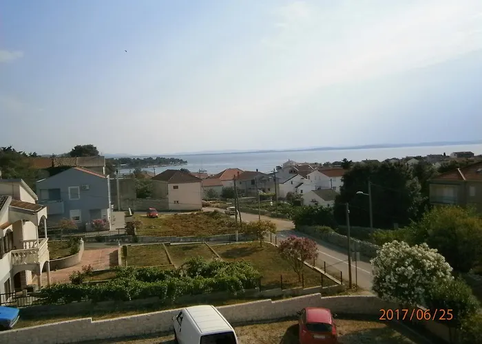 아파트 Drago 돈제페트레케인